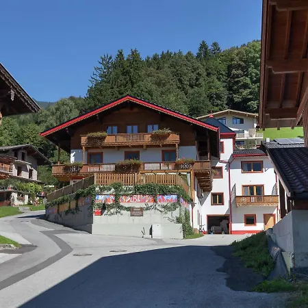 Ferienhaus Sunlit Farmhouse Near Hochzillertal Ski Area In Tyrol