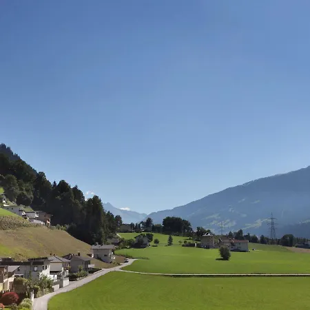 Ferienhaus Sunlit Farmhouse Near Hochzillertal Ski Area In Tyrol